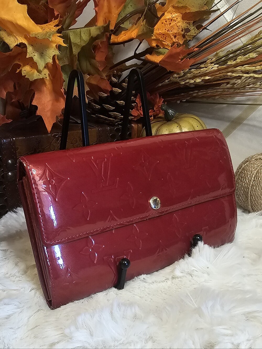 Louis Vuitton Vernis Red Patent Leather Wallet With Unbranded Insert And Chain.